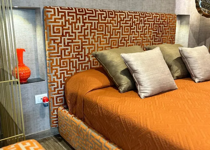 Portrait Luxury Loft Apartment *