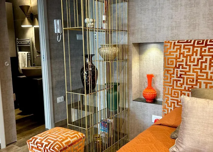 Portrait Luxury Loft Apartment *